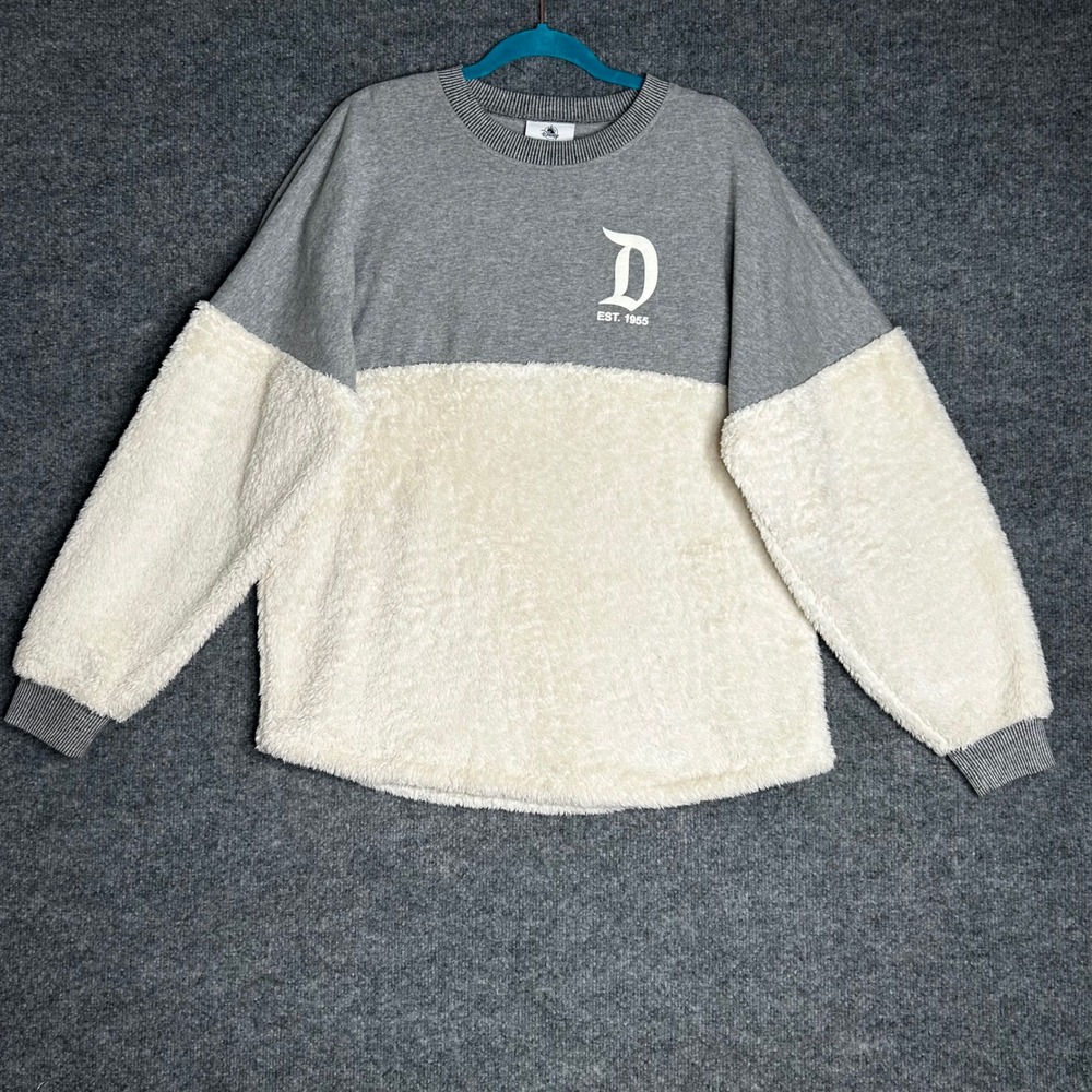 Disney Spirit Jersey Disneyland Resort Sherpa Fleece Grey Cream Pullover Medium